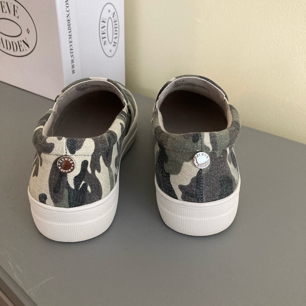 Steve Madden Gills-C Green Camo Size 9 - image 5